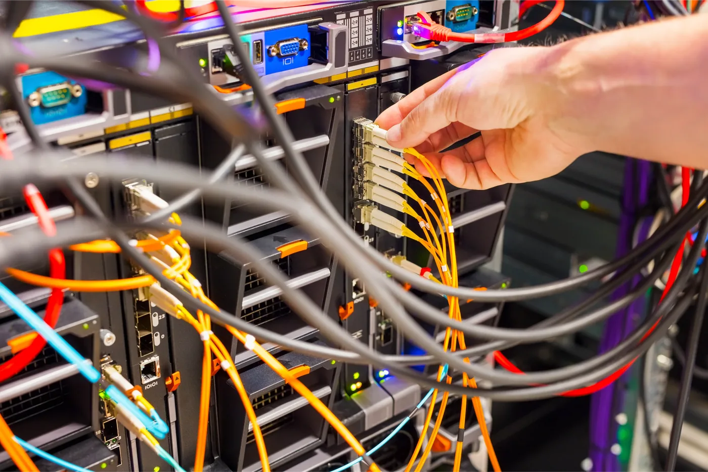 Enterprise network connectivity and structured cabling